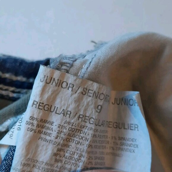 L.E.I. Shorts Womens 9 Denim Jean Camo Crochet Lace Hippie Boho Festival Vtg Y2K - Picture 7 of 11